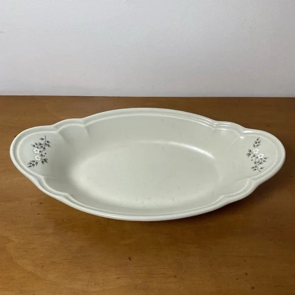 Pfalzgraff Heirloom Oval 11.5” Side Dish Vegetable Bowl Retired Floral Vintage - Picture 1 of 8